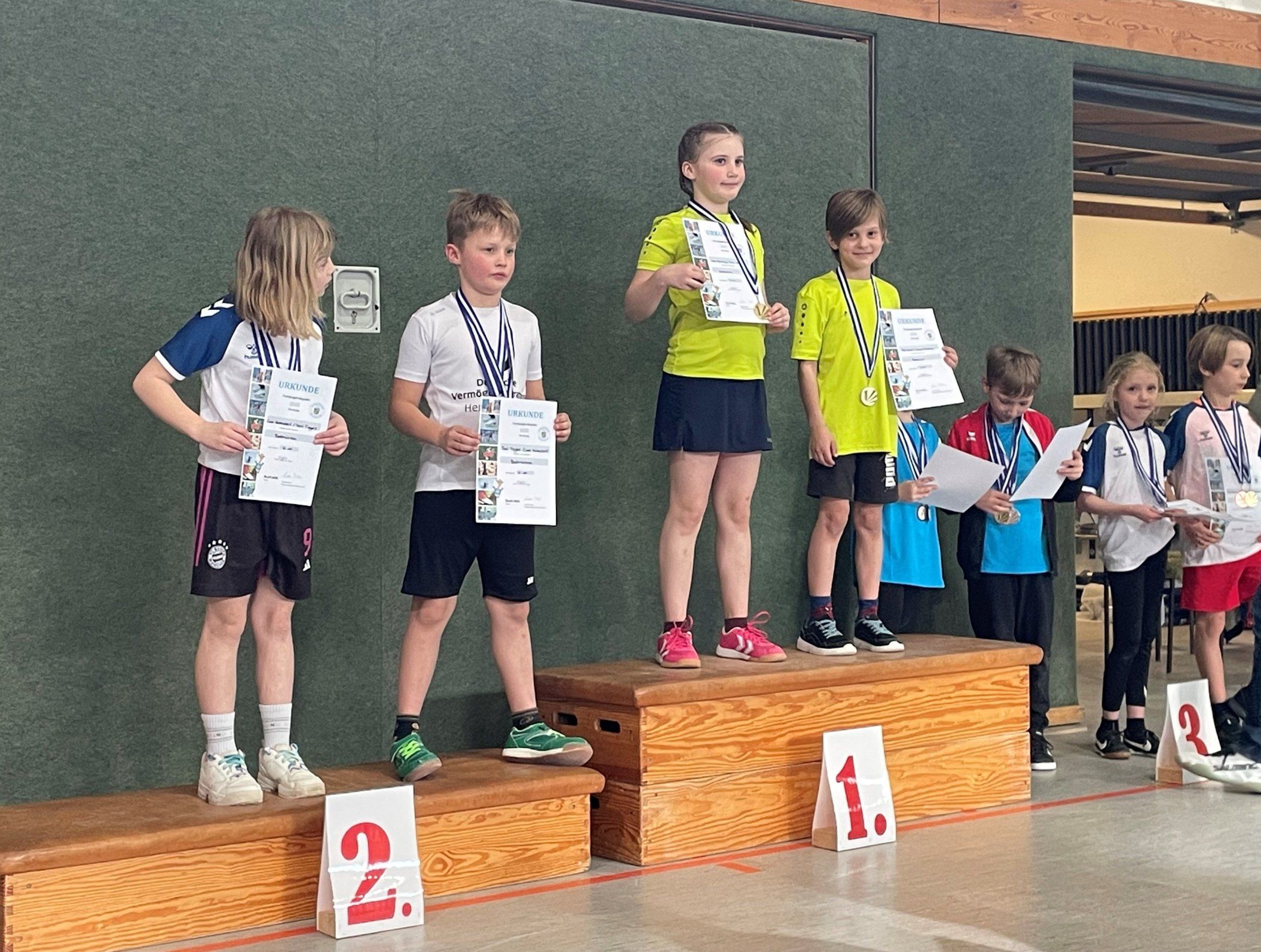 Siegerehrung  Mixed U.11 Anna Rischawy/Toni Härtel (Platz 1)